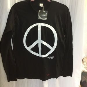 Peace love world tee xl